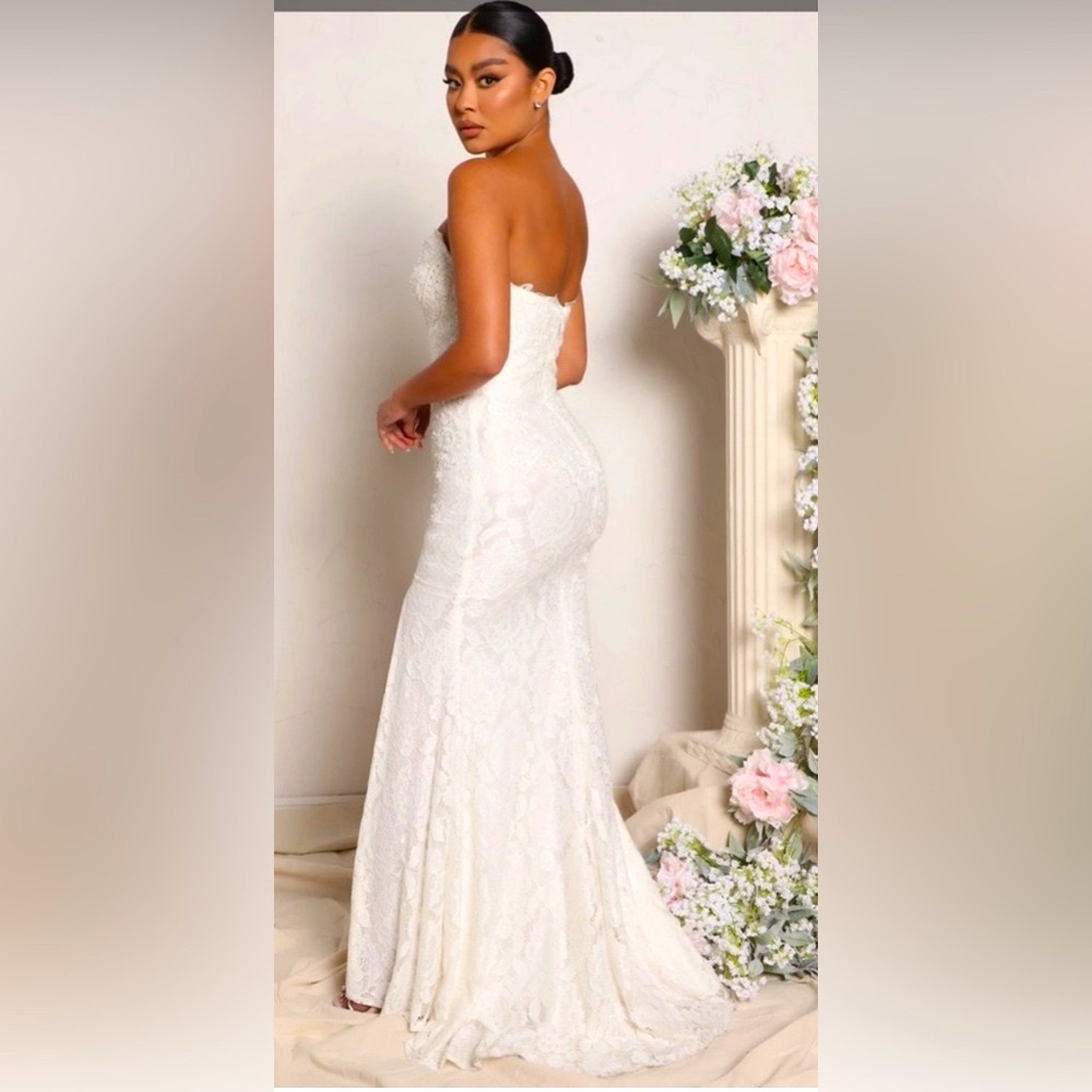 NWT Elegant Cream Lace Gown NWT Rosemore Couture “Engaging You” - Picture 2 of 11
